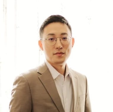 Picture of Song Kim